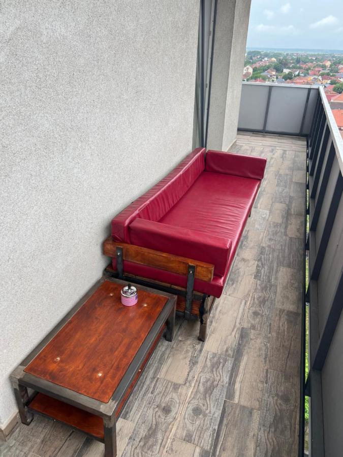 Plaza Apartment Сату Маре Екстериор снимка